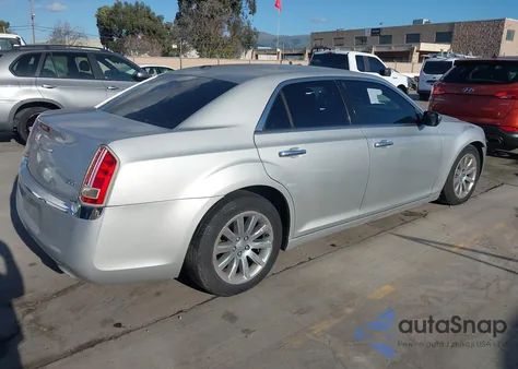 2012 Chrysler 300 Limited z USA, uszkodzony, nr VIN 2C3CCACG6CH251077